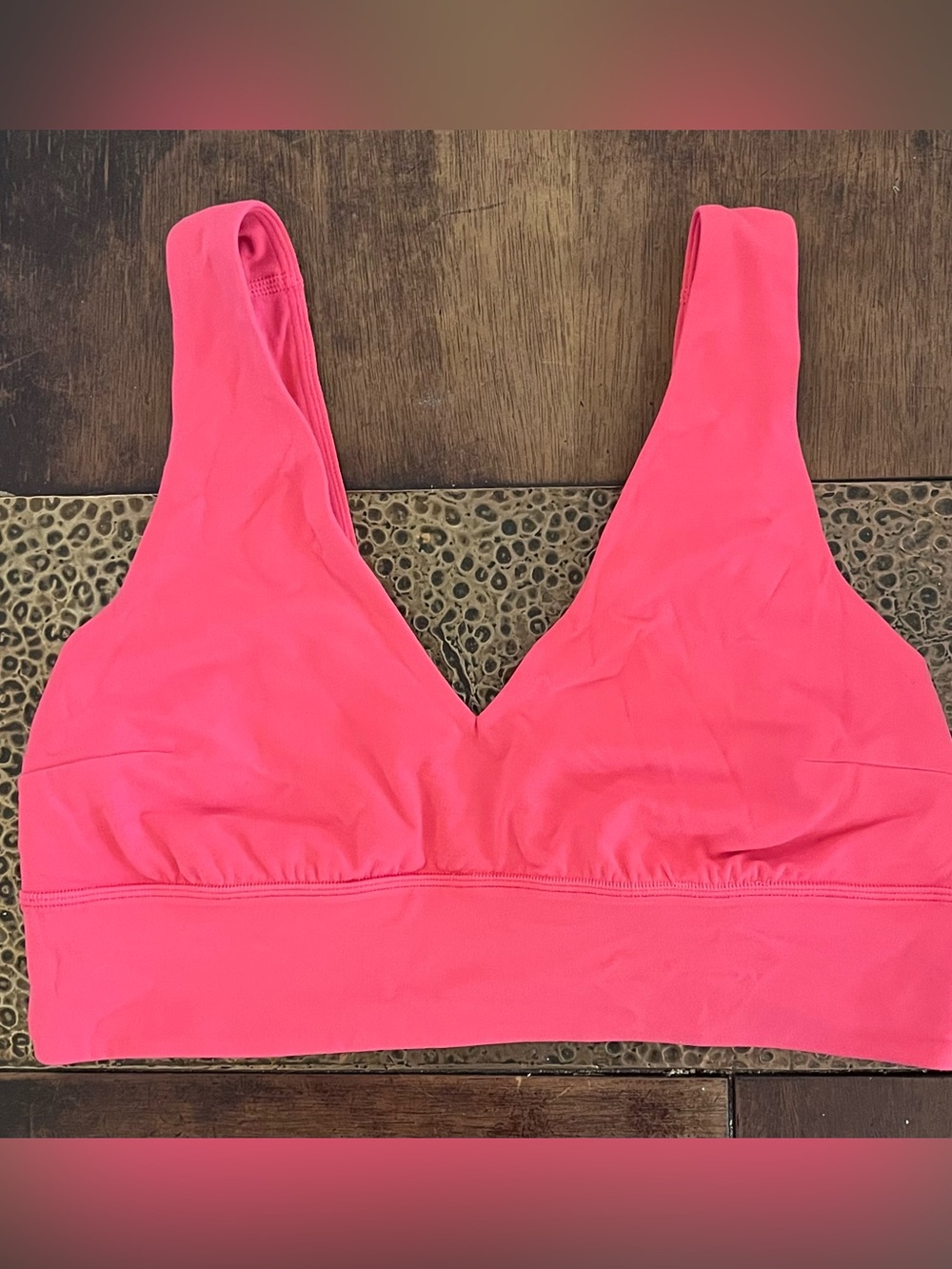 šLululemon Align V-Neck Bra *Light Support, C/D cups - Lip Gloss - Picture 2 of 4